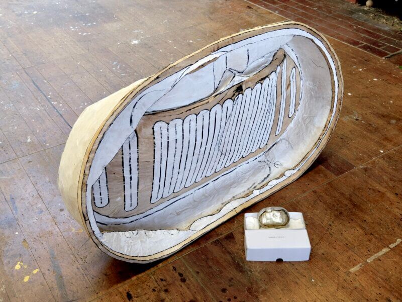 Die Arbeit "Fundstück 8 / Fischdose 1" wurde für die jährliche Ausstellung der NN angenommen