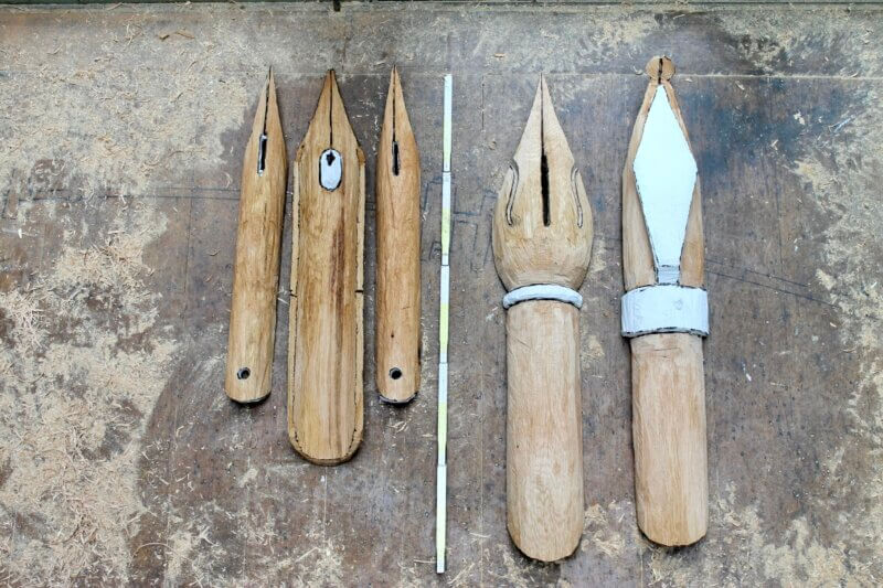 Schreibfedern - Eiche gefasst