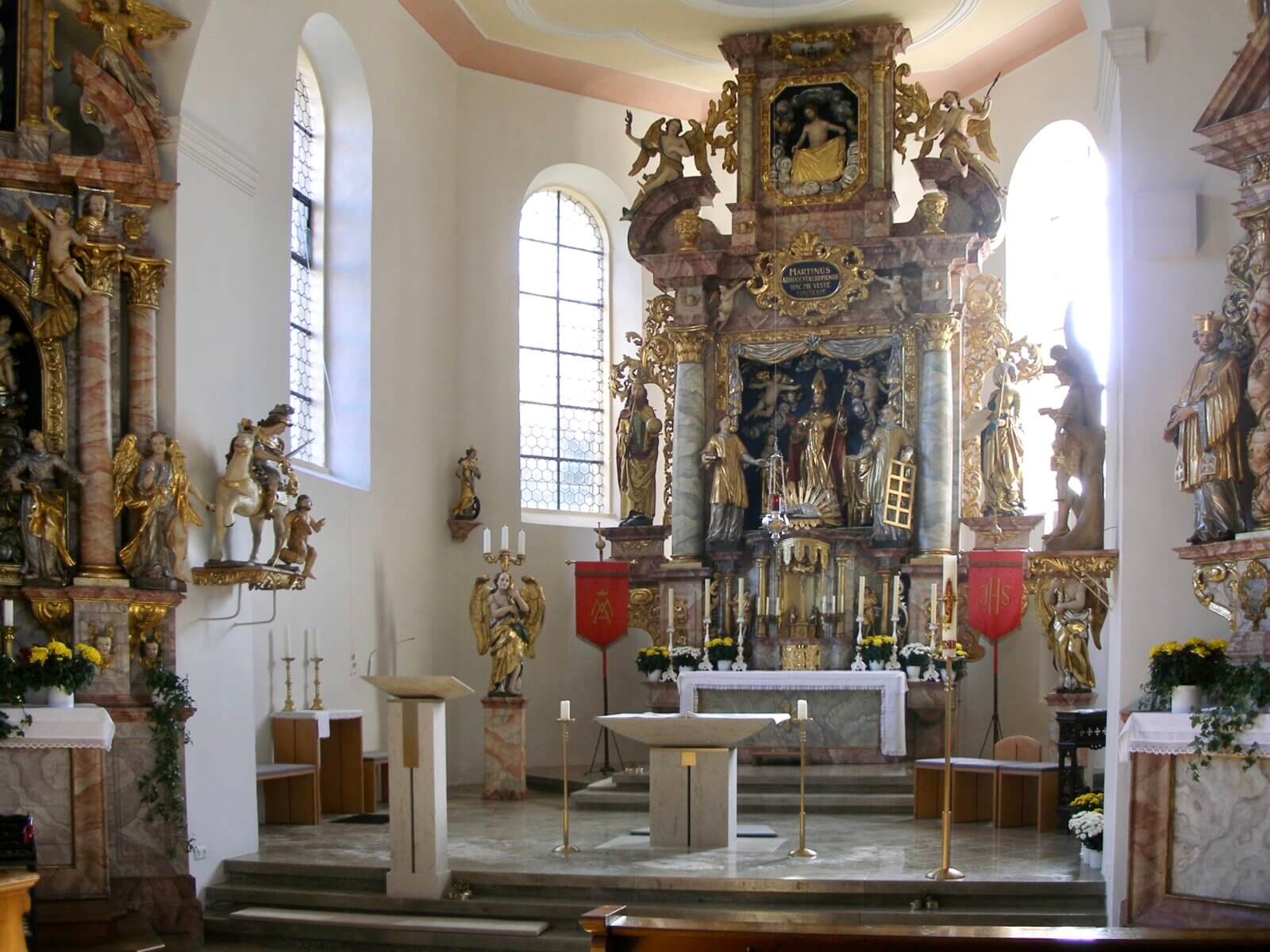 Hohenmirsberg  Altar/Ambo/Sedilien/Osterleuchter/Altarleuchter